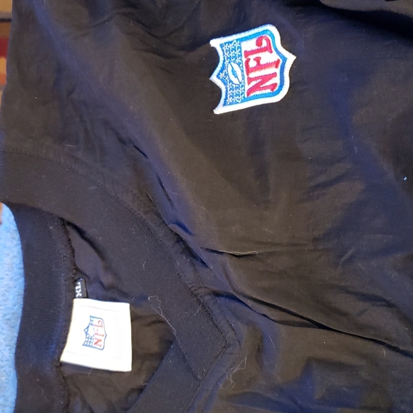 NFL pullover - Picture 2 of 2